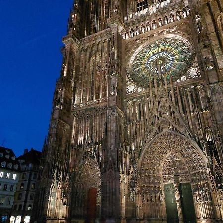 Les Appartements Place De La Cathedrale Strasbourg Exteriör bild