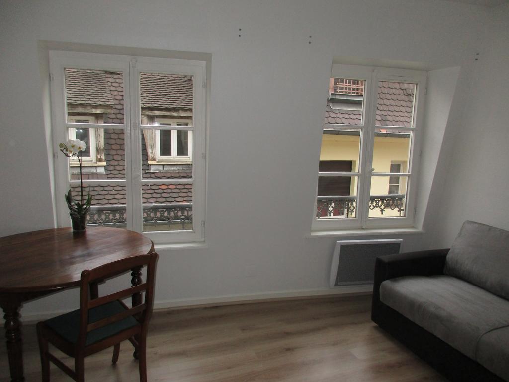 Les Appartements Place De La Cathedrale Strasbourg Exteriör bild