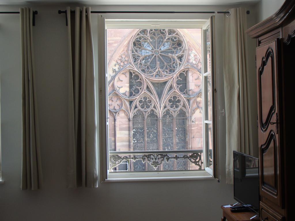 Les Appartements Place De La Cathedrale Strasbourg Exteriör bild