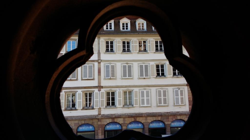 Les Appartements Place De La Cathedrale Strasbourg Exteriör bild
